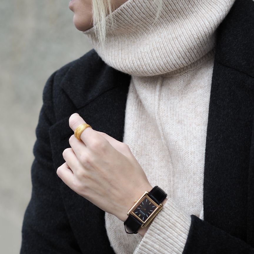 LUEUR LEGENDE GOLD 26MM WITH MYSTERIEUX STRAP