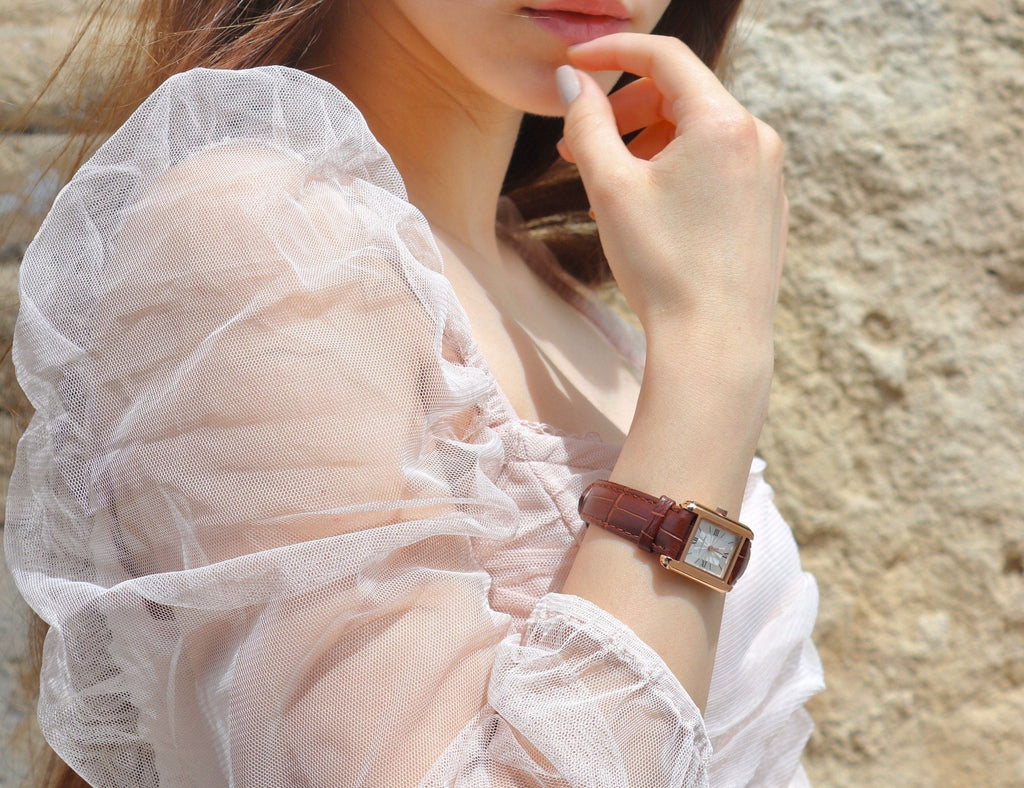 LUEUR CLASSIQUE GOLD 26MM WITH TENTANT STRAP